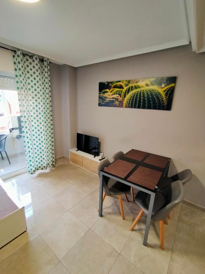 Apartament Goleta Apartment Torrevieja Ngoại thất bức ảnh